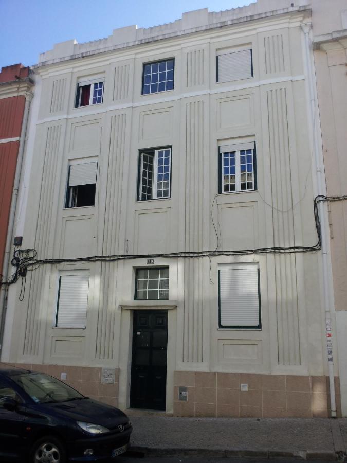Apartamento Nas Olaias A 5 Minutos Da Faculdade Isel E Ist Lissabon Buitenkant foto